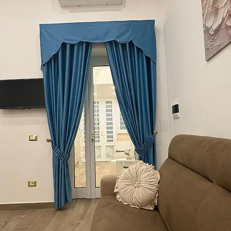 Elegant House In Apartment